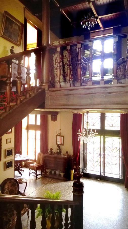 Chateau De La Vernede, La Grande Vernede Saint-Rémy-de-Chargnat エクステリア 写真